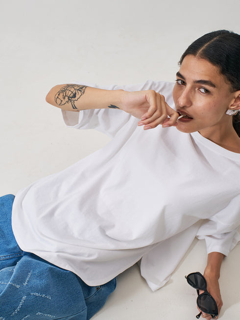 【 予約:2月上旬 】TWIST HEM TEE /Y261-81024
